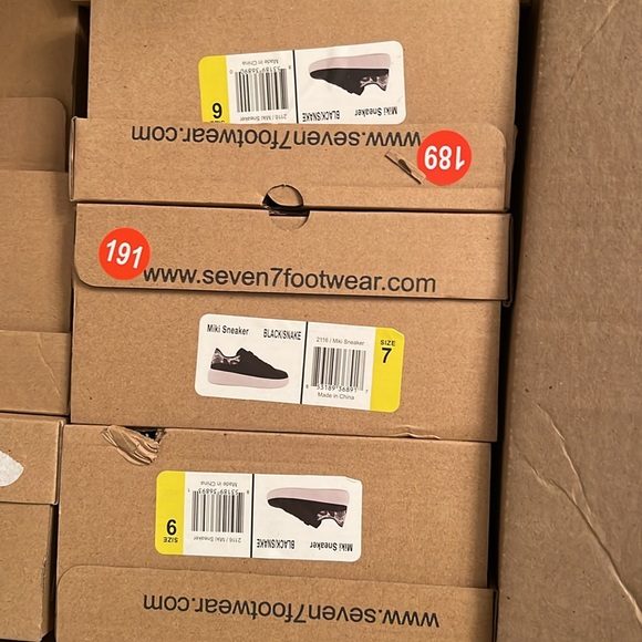 Seven7 footwear Miki Sneakers, varied sizes, Black/snake, various sizes 6-8 new! - Picture 5 of 12